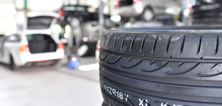 How Tyres Influence the Performance of Tesla, Mercedes, and Ford