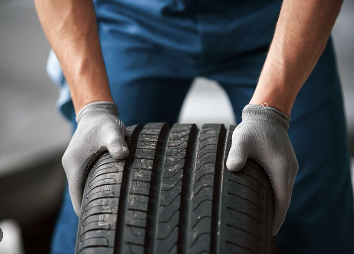 Directional Tyres & Their Tyre Design Explained